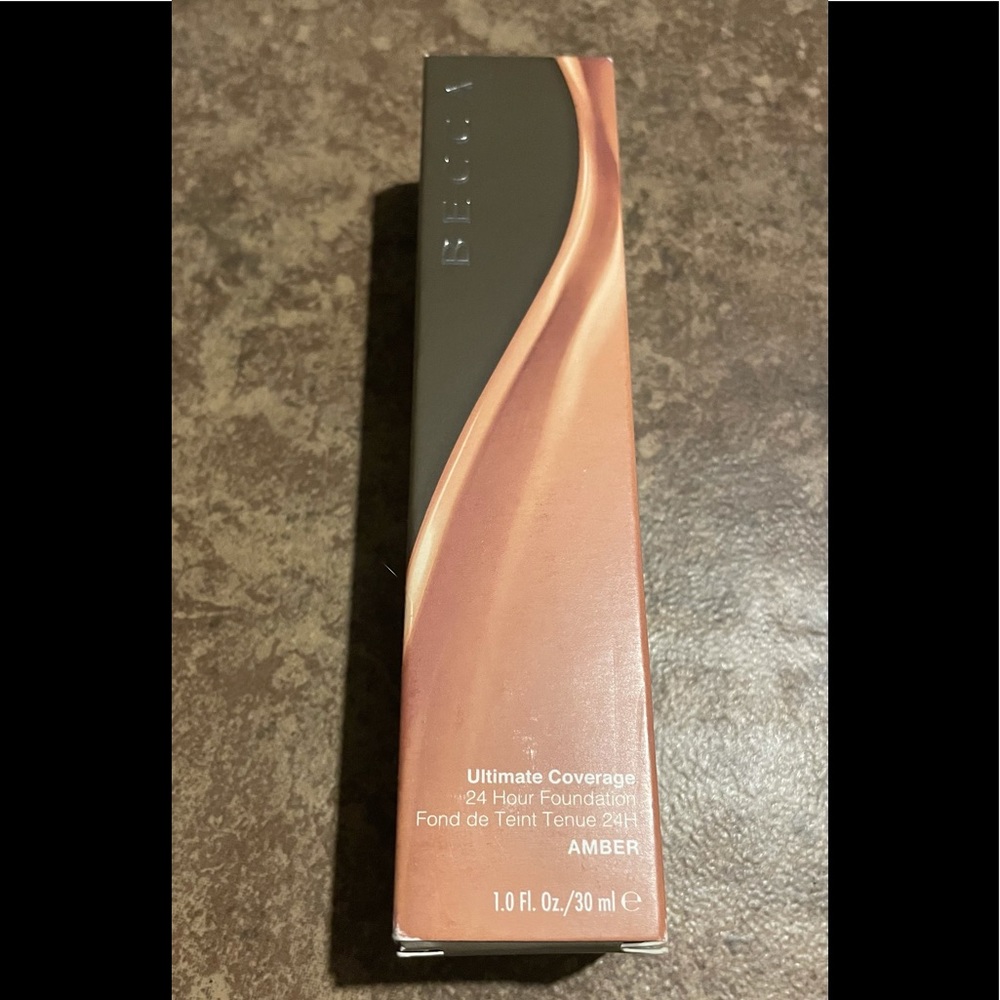 BECCA 24 Hr foundation in Amber        Info. in pictures! 🚫Swatched  BNIB